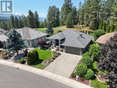 3945 Gallaghers Cir, House other with 3 bedrooms, 3 bathrooms and 2 parking in Kelowna BC | Image 2