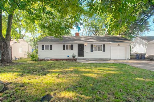 6903 E 113th Ter, Kansas City, MO, 64134-3328 | Card Image
