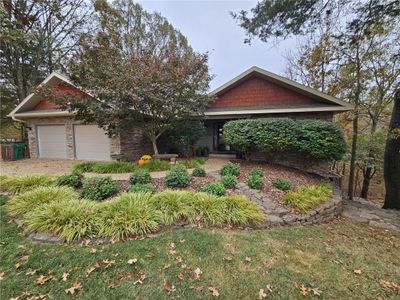 10065 Sun Ridge Circle, House other with 3 bedrooms, 2 bathrooms and null parking in Rogers AR | Image 2