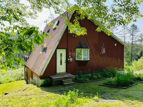718 Macintosh Hill Rd, Randolph, VT, 05060-9543 | Card Image