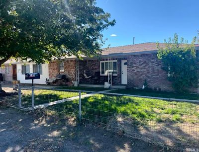 320 S Center St, House other with 3 bedrooms, 2 bathrooms and null parking in Fernley NV | Image 1