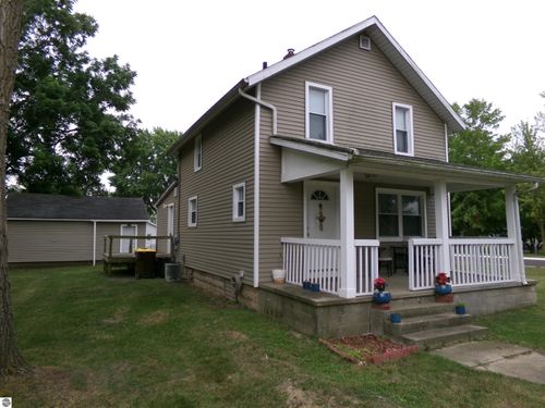 204 Hawthorne St, Alma, MI, 48801-2741 | Card Image