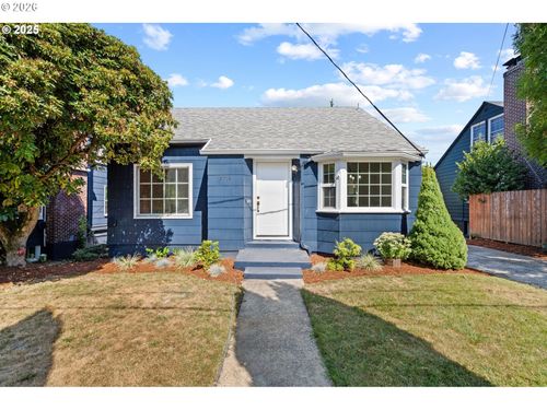 7776 Sw 5th Ave, Portland, OR, 97219-4629 | Card Image