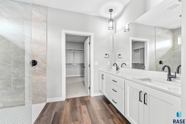 513 N Wildcat Dr, Townhouse with 3 bedrooms, 3 bathrooms and null parking in Sioux Falls SD | Image 30