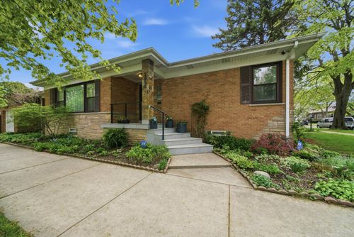 2456 W Farwell Avenue, Chicago, IL, 60645 | Card Image