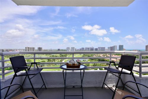 lp11-3300 Ne 192nd St, Aventura, FL, 33180-2427 | Card Image