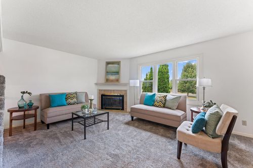 334 Lakeview Ave, Long Lake, MN, 55356-9403 | Card Image