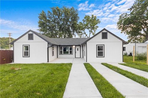 1709 Marty Ave, Kansas City, KS, 66103-1738 | Card Image