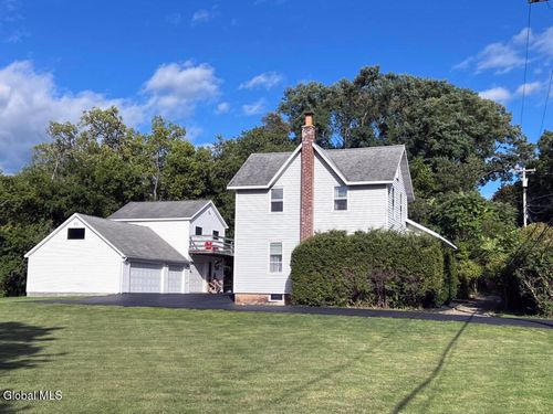 847 Maple Hill Rd, Castleton-on-Hudson, NY, 12033-9601 | Card Image