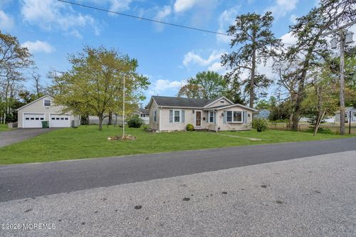 145 Cable Ave, Beachwood, NJ, 08722-4039 | Card Image