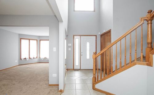 18558 Willow Ave, Country Club Hills, IL, 60478-5542 | Card Image