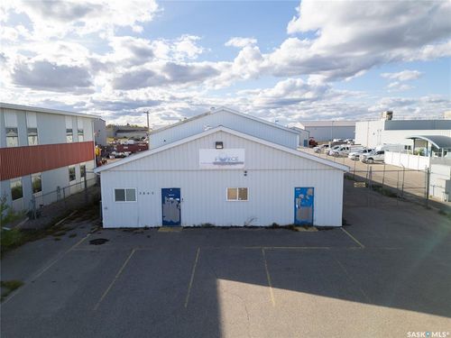 3865 5th Ave E, Prince Albert, SK, S6W0A2 | Card Image