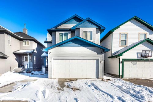 33 Martha'S Meadow Dr Ne, Calgary, AB, T3J4N6 | Card Image