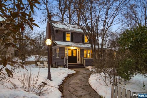 31 Nassau Road, Montclair, NJ, 07043 | Card Image