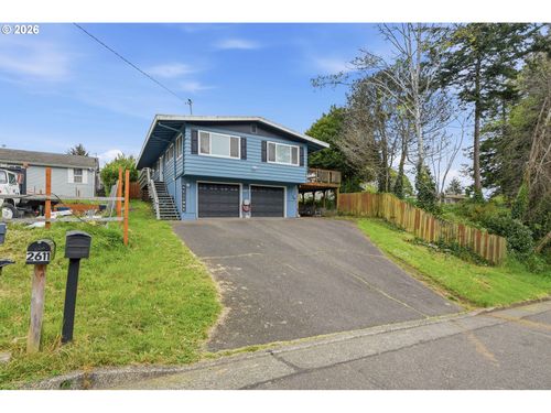 2617 Union Ave, North Bend, OR, 97459-3263 | Card Image