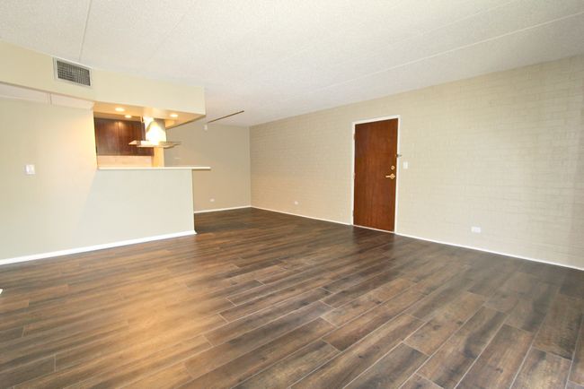 APT-21D - 3851 N Parkway Dr, Condo with 1 bedrooms, 1 bathrooms and 2 parking in Northbrook IL | Image 7