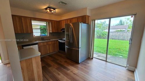 2511-2511 Hayes St, Hollywood, FL, 33020-3417 | Card Image