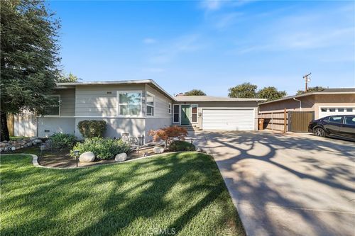 529 N Yale Ave, Fullerton, CA, 92831-2737 | Card Image