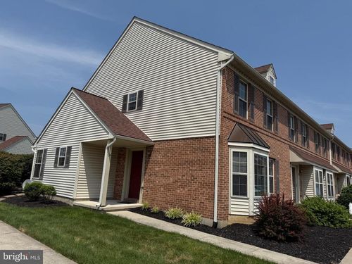 39 Acorn Blvd, Lancaster, PA, 17602-5754 | Card Image