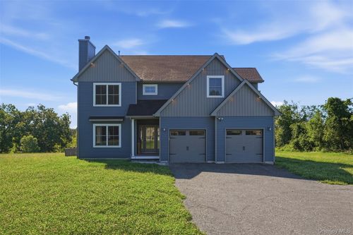 112 Pine Grove Rd, Middletown, NY, 10940-7513 | Card Image