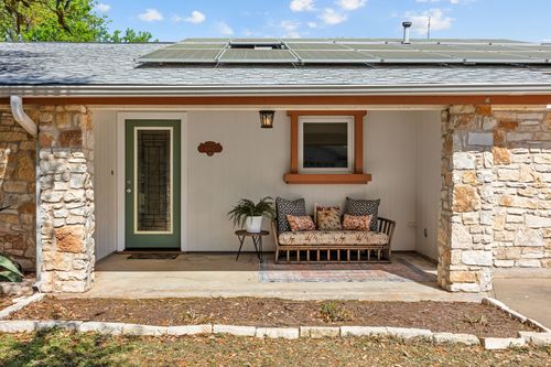 6812 Miranda Dr, Austin, TX, 78752-3118 | Card Image