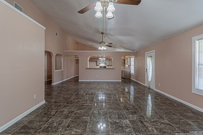 180 Brandon Way, House other with 3 bedrooms, 2 bathrooms and null parking in Poteet TX | Image 11
