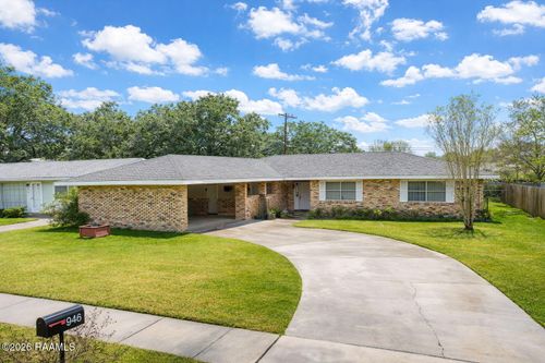 948 Mary Ave, Opelousas, LA, 70570-5848 | Card Image