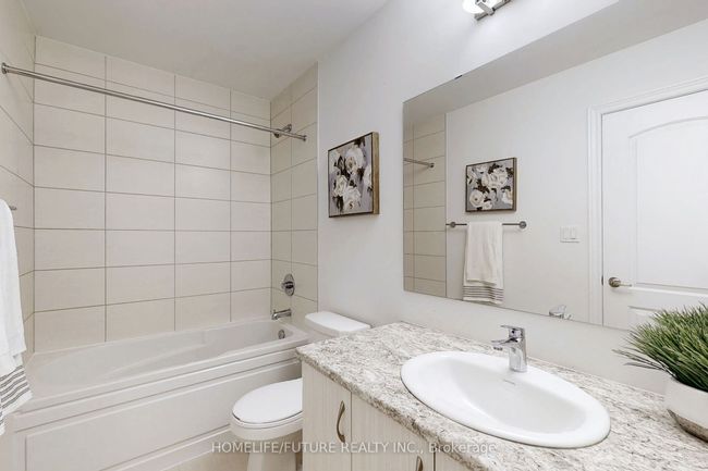 1106 Lockie Dr, House attached with 3 bedrooms, 3 bathrooms and 2 parking in Oshawa ON | Image 29