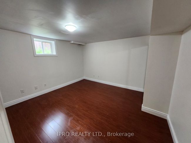 36 Clarion Rd, House other with 2 bedrooms, 1 bathrooms and 2 parking in Brampton ON | Image 8