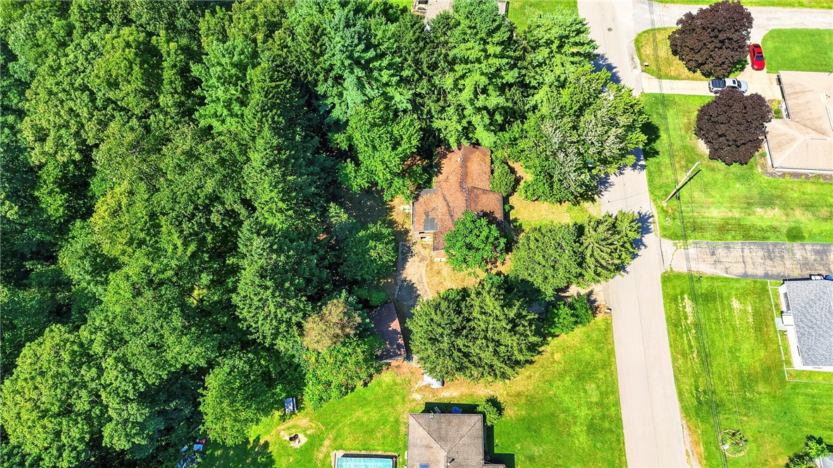 Residential in Center Twp 3