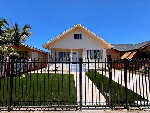 1171 E 60th Street, Los Angeles, CA, 90001 | Card Image