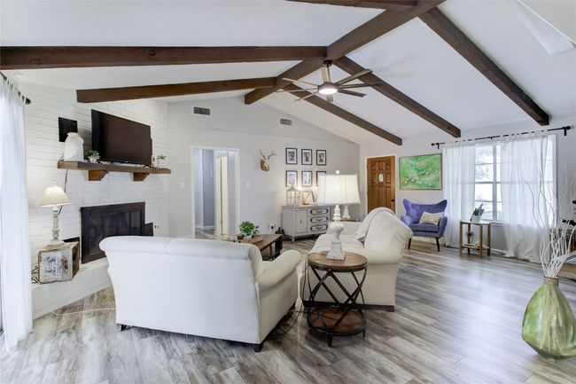 400 N Brazos, House other with 3 bedrooms, 2 bathrooms and null parking in Granger TX | Image 4
