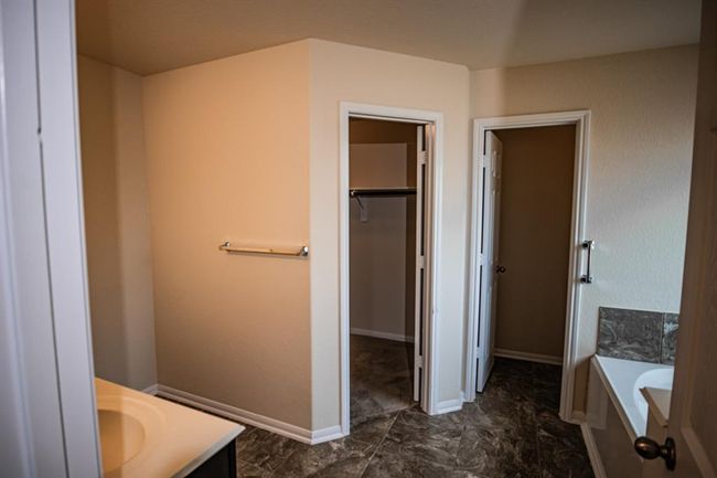 Primary Bath | Image 10