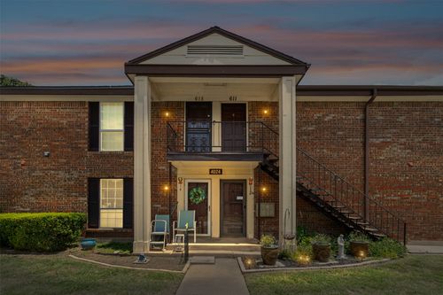 4024 Ridglea Country Club Dr, Fort Worth, TX, 76126-2336 | Card Image