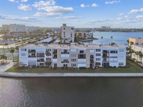 apt-305-7625 Sun Island Dr S, South Pasadena, FL, 33707-4427 | Card Image