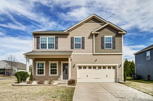 11203 Chapeclane Rd, Charlotte, NC, 28278-0124 | Card Image