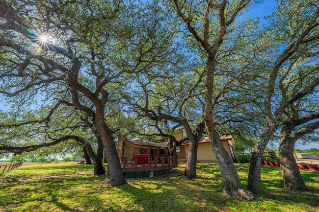 13315 N State Highway 16, Home with 3 bedrooms, 3 bathrooms and null parking in Llano TX | Image 5