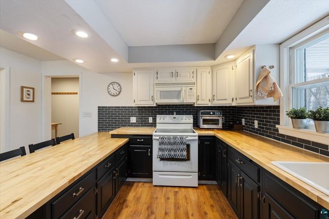 318 Viking Dr, House other with 4 bedrooms, 4 bathrooms and null parking in Hoyt Lakes MN | Image 22