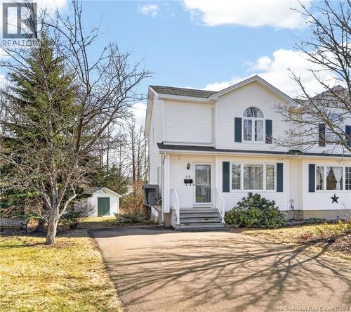 44 Sheffield Crt, Moncton, NB, E1G2J2 | Card Image
