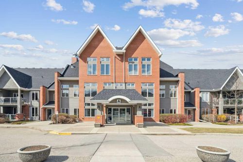 108-15 Everstone Drive Sw, Calgary, AB, T2Y5B5 | Card Image