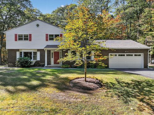 19 Livingston Ct, Woodstock, NY, 12498-2009 | Card Image