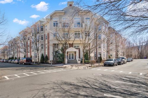 3105 Leeward Dr, Haverstraw, NY, 10927-2127 | Card Image