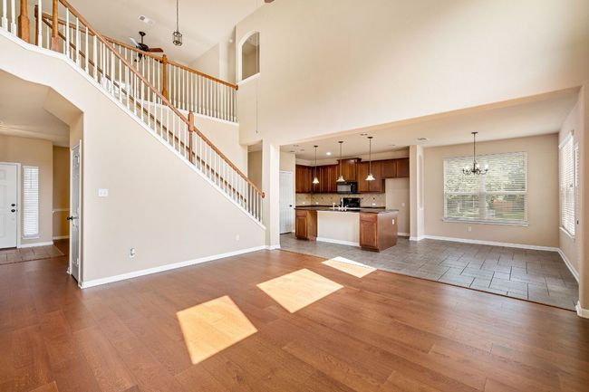 Great floorplan for hosting family and friends. | Image 10