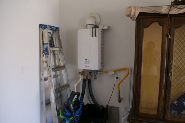 Utilities featuring water heater | Image 27