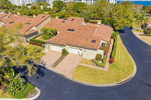 2326 Harbour Oaks Dr, Longboat Key, FL, 34228-4165 | Card Image