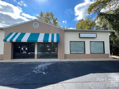 c-1303 7th Avenue E, Hendersonville, NC, 28791 | Card Image