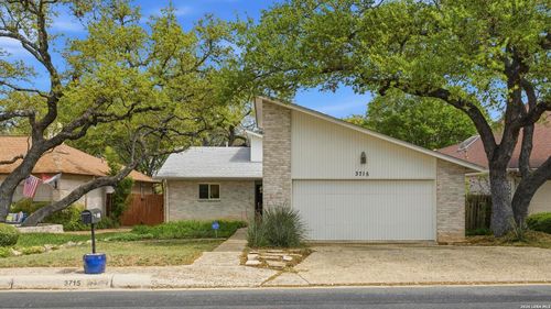3715 Hunters Trl, San Antonio, TX, 78230-2043 | Card Image