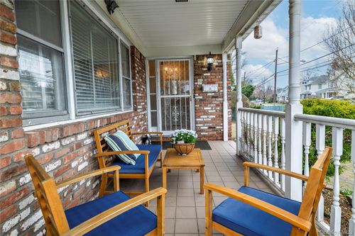 133 S Forest, Hempstead, NY, 11570 | Card Image