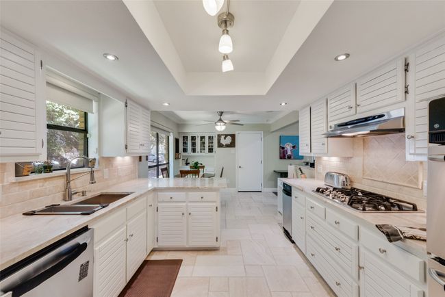 812 Cherlynne Dr, House other with 3 bedrooms, 3 bathrooms and null parking in Cedar Hill TX | Image 17
