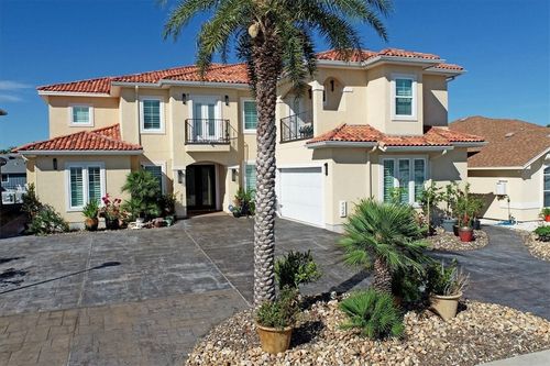 134 Sea Breeze Dr, Aransas Pass, TX, 78336-5803 | Card Image